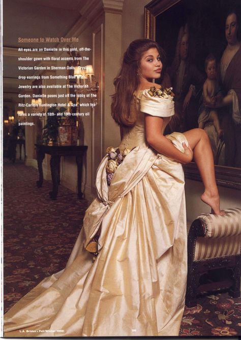 Danielle Fishel Topanga Lawrence, Cory And Topanga, Danielle Fishel, Boy Meets World, Girl Meets World, Boy Meets, Film Aesthetic, Big Hair, Up Girl