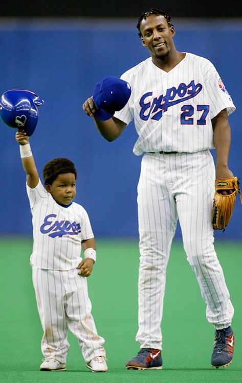 Vladimir Guerrero Jr, Blue Jays Baseball, Vladimir Guerrero, Baseball Pictures, Wu Tang Clan, Mlb Players, Mlb Teams, Sports Pictures, Sports Photos