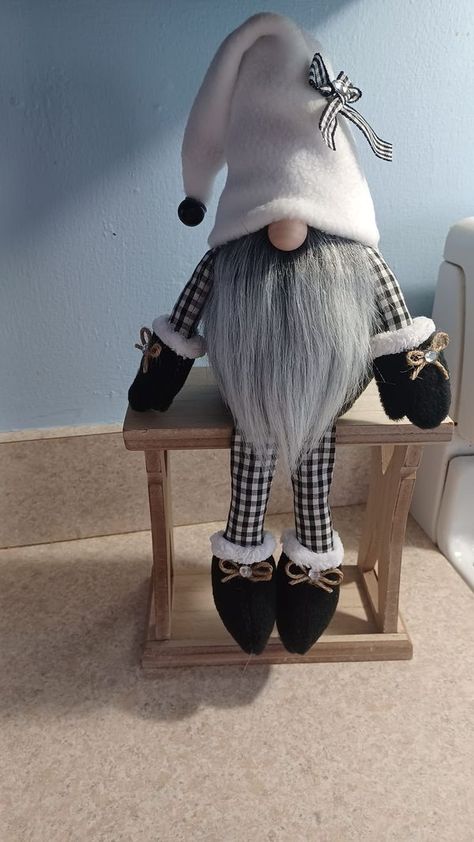 Gnomes With Legs Diy, How To Make Arms And Legs For Gnomes, Gnome Shelf Sitter Diy, Gnome Shelf Sitters, Legs Boots, Christmas Gnomes Sculptures & Statues, Diy Gnomes, Christmas Gifts, Boots