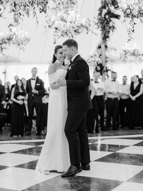 Olivia Culpo Christian Mccaffrey, Olivia Culpo And Christian Mccaffrey, Olivia Culpo Wedding, Nfl Wags, Westerly Rhode Island, Wedding Vogue, Goal Couple, Destination Wedding Decor, Wedding Moodboard