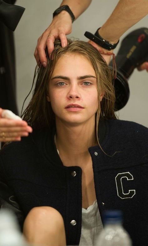 Cara Delevingne Hair, Lily Aldridge, Mon Cheri, Drop Dead, Fresh Face, Cara Delevingne, Girl Crush, Beauty Face, Pretty People