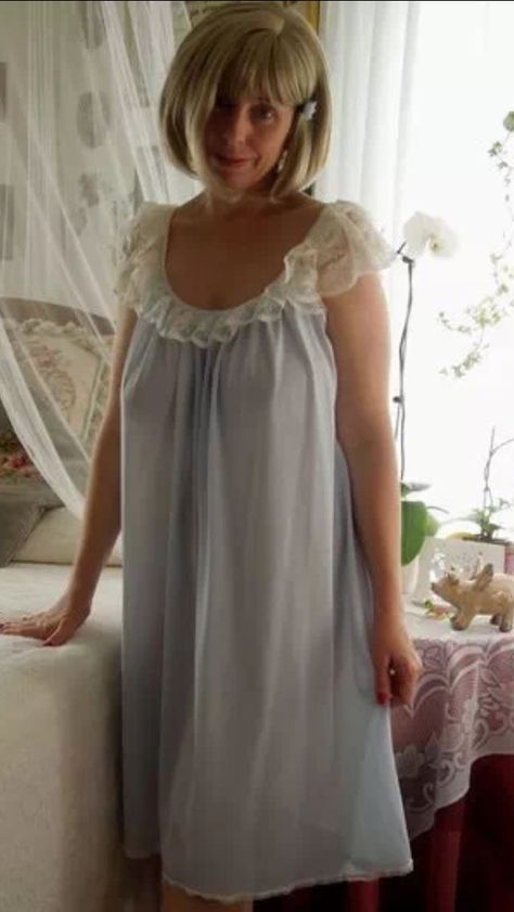 Women Nightwear Dresses, Beautiful Aged Women, Beautiful Nightgown, Nightwear Dress, South Boston, Vintage Nightgown, Enjoying Life, Old Lady, Women's Nightgowns