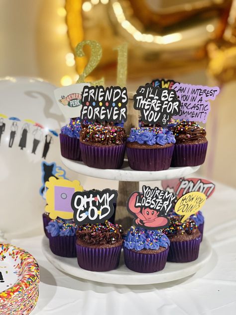 Friends Theme Cupcakes, Friends Themed First Birthday, Friends Themed 40th Birthday Party, Friends 30th Birthday Theme, Friends Themed Party Birthday, Boo Brunch, Themed 21st Birthday Party, Friends Cupcake Toppers, Friends Cupcakes