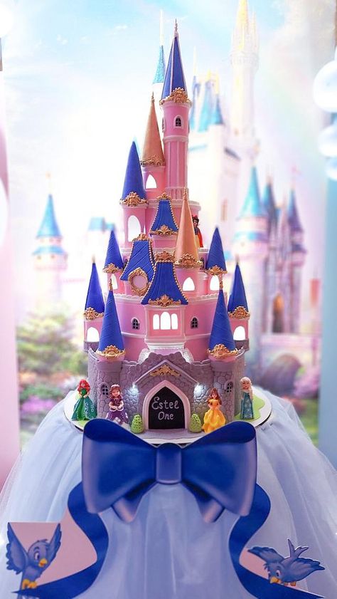 Wednesday Cake, Castle Wedding Cake, Horror Cake, Teddy Cakes, Princess Castle Cake, Royal Cakes, Cinderella Birthday Party, Fantasy Cake, Winter Wedding Cake