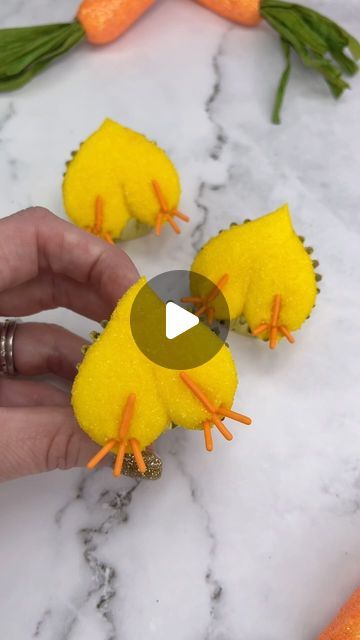 Chicken Cupcake Cake, Chicks In Cupcake Liners, Chick Cake Design, Duckling Cupcakes, Easter Chick Cupcakes, Chick Cupcakes, Sanding Sugar, Rachel Lindsay, Chicken Ideas