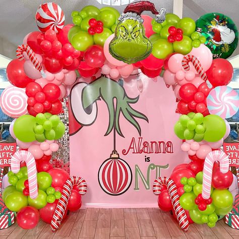 Grinch Theme Decor, Pink Christmas Balloon Arch, Pink Grinch Birthday Party, Grinch Balloon Garland, Grinch Balloon Arch, Grinch Balloons, Grinch Birthday Party Decorations, Grinch Themed Birthday Party, Christmas Balloon Backdrop