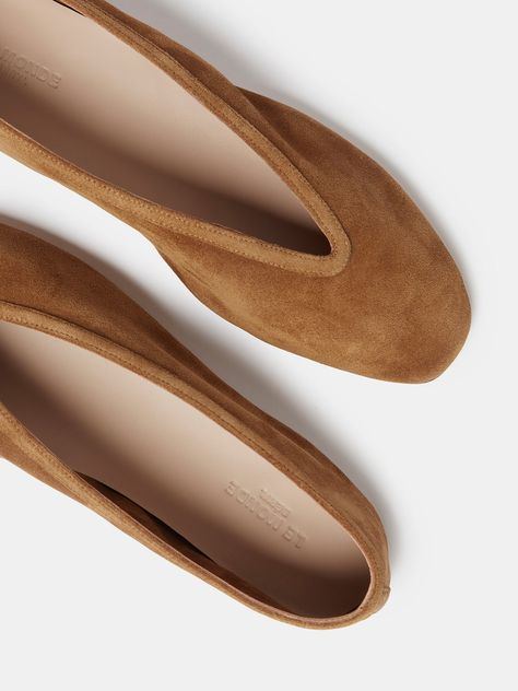 Taupe Suede Luna Slipper in supple, deconstructed suede, a cushioned calf leather insole and leather piping. 8mm heel. Made in Italy. Suede Flats, Beauty Items, Kids Boots, Boot Sandals, Small Leather Goods, Black Suede, Suede Leather, Patent Leather, Calf Leather