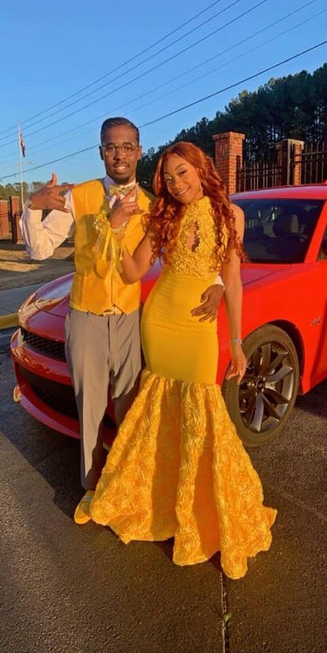 Prom Dress Classy, Prom Dress Emerald Green, Goals For Couples, Prom Dress Emerald, Classy Prom Dress, Prom Dress Orange, Yellow Prom Dresses, Light Pink Prom Dress, Yellow Prom Dress