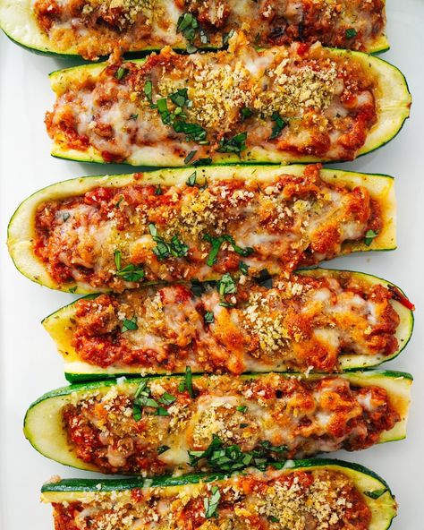 Stuffed Zucchini Boats – A Couple Cooks Vegan Tacos Meat, Best Zucchini Recipes, Zucchini Boat Recipes, Zucchini Recipes Healthy, A Couple Cooks, Zucchini Soup, Zucchini Casserole, Zucchini Salad, Sauteed Zucchini