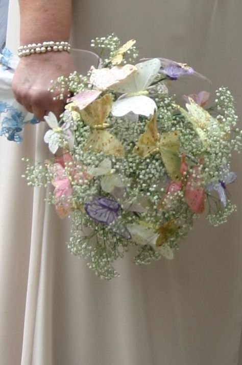 Butterfly Wedding Bouquet Butterfly Garden Wedding, Butterfly Wedding Theme, Butterfly Bouquet, Butterfly Wedding Flowers, Flower Bouquet Butterfly, Butterfly Wedding Bouquet, Flower Bouquet With Butterfly, Butterfly Wedding Decor, Butterfly Flower Bouquet