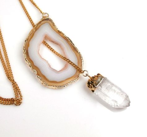 Agate Geode Lariat Necklace Rock Crystal Point Dangle Natural Gemstone Crystal Slice Necklace Fall Fashion under 100. $90.00, via Etsy. Aquarius Birthstone, Geode Jewelry, Exotic Jewelry, Agate Geode, Agate Jewelry, Delicate Jewelry, Creative Jewelry, Lariat Necklace, Rock Crystal