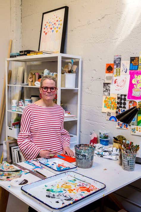 Lisa Congdon in her studio. Witch Style, Artists Studios, Lisa Congdon, Foto Collage, Artist Studios, Artists Studio, Art 2023, In Her Studio, Artistic Space