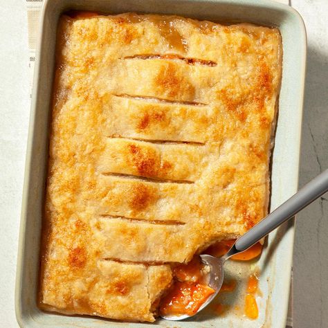 Sweet Potato Cobbler Sweet Potato Cobbler Old Fashioned, Sweet Potato Pie Recipe Easy, Sweet Potato Cobbler, Mississippi Food, Amazing Easy Recipes, Pies Recipes, Sweet Potato Pies Recipes, Cobbler Recipe, Potato Pie