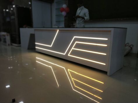 Case Counter Design, Wooden Cash Counter Design, Cash Counters Designs, Cash Counter Design Modern Showroom, Cash Counter Table Design Shop, Modern Cash Counter Design Retail Shops, Cash Counter Design Modern, Counter Design Shop Retail Stores, Counter Table Design Shop