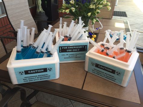 Shots In Syringes Parties, Lab Themed Party, Doctor Bachelorette Party, Doctor Themed Party, Shots In Syringes, Pharmd Graduation Party, Doctor Wedding, Degree Party, Nursing Graduation Cakes