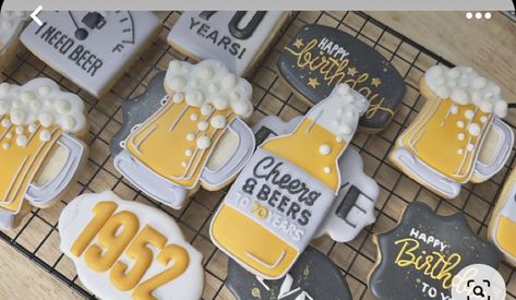 Birthday Party Cookies, Men Birthday Party, Beer Cookies, Flavored Cookies, Royal Icing Decorated Cookies, Smooth Icing, Happy Birthday Cookie, Beer Cheers, Party Cookies