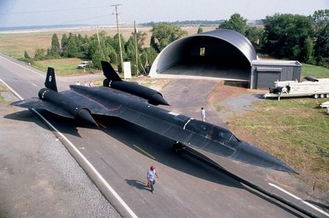 Lockheed SR-71 Blackbird | National Air and Space Museum Lockheed Sr-71 Blackbird, Photo Avion, Lockheed Sr 71, Spy Plane, Stealth Aircraft, Sr 71 Blackbird, Reconnaissance Aircraft, Sr 71, Air And Space Museum