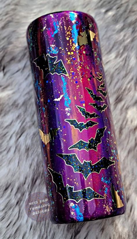 Halloween Glitter Tumbler Ideas, Halloween Tumblers Glitter, Plastic Tumbler Ideas, Spooky Tumbler Ideas, Witchy Tumbler Ideas, Hocus Pocus Tumbler Ideas, Fall Tumblers Ideas, Halloween Epoxy Tumblers, Vinyl Wrap Tumbler