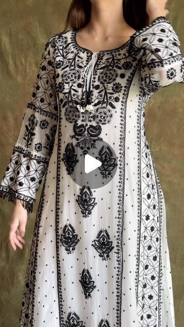 Saman Chikankari Lucknowi.# on Instagram: "MONOCHROME CHIKANKARI ANARKALI
.
Black and white Chikankari with the combination of pearl work and ari creating an distinctive look on classical Anarkali pattern.
Reversing the black white combo to give the unique ode to this awadhi pattern of Chikankari and this ensemble cut.
.
PRODUCT SKU: 89000446
.
Anarkali kurta- Ready to wear
Dupatta- 2.75 meters
.
.
.
.
.
.
.
#samanchikan #samanemporio #chikankari #chikanwork #pearlwork #lucknowichikan #blackwhitekurta #anarkali #chikankarianarkali" Anarkali Black, Anarkali Patterns, Chikankari Anarkali, Chikankari Kurta, Pearl Work, White Kurta, Anarkali Kurta, Anarkali, Ready To Wear