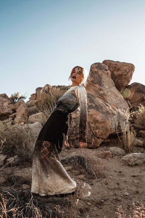 Bohemian Photoshoot, Desert Photoshoot Ideas, Western Sunset, Lace Couture, Desert Dessert, Editorial Lookbook, Boho Photoshoot, Lookbook Photography, Desert Photoshoot