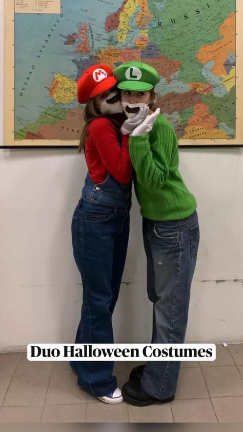 Matching Character Costumes, Luigi And Mario Costume Friends, Luigi And Mario Halloween Costume, Cute Mario And Luigi Costumes, Mario N Luigi Costumes, Duo Halloween Costumes Mario And Luigi, Halloween Mario And Luigi, Costume Best Friends Duo, Easy 2 Person Halloween Costumes