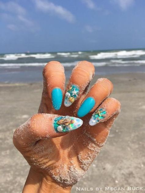 Diy Beach Nails, Sea Nail Art, Beach Themed Nails, Summer Nails Colors Designs, Beach Nail Art, Beach Nail Designs, Sea Nails, Summer Nails Beach, Mermaid Nails