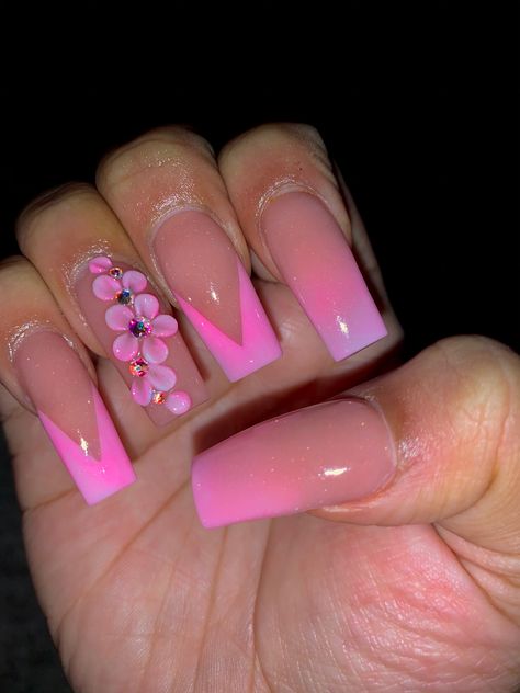 Pink N Purple Nails, Hot Pink And Purple Nails, Hot Pink Flower Nails, Nail Designs Hot Pink, Pink Flower Nails, Hoco Nails, Purple Acrylic Nails, Nail Decor, Purple Acrylic