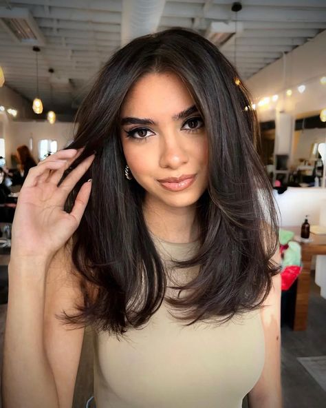 long hairstyle trends Hairstyles For Layered Hair, Hairstyle Trends, Blowout Hair, Haircuts Straight Hair, Haircut For Thick Hair, Haircuts For Long Hair, Medium Hair Cuts, Long Hair Cuts, Medium Length Hair Cuts