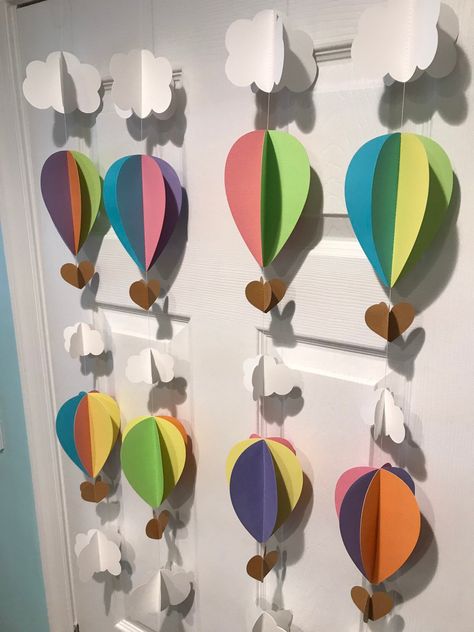 Balloon Photo Backdrop, Hot Air Balloon Decorations Diy, Balloon Decorations Graduation, Decorations Graduation Party, Hot Air Balloon Wedding, Balloon Photo, Balloon Valance, Happy Birthday Foil Balloons, 16th Birthday Decorations