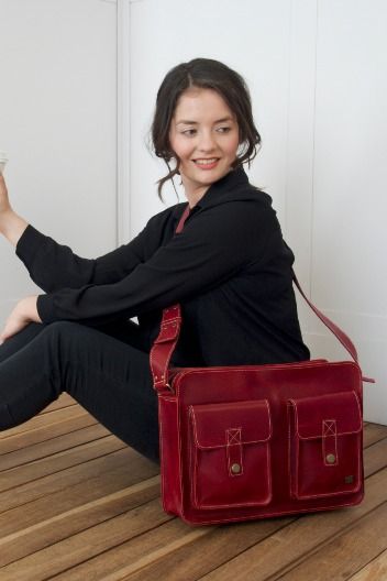 Change your style with this beautiful Red Messenger Bag! Perfect as a Laptop Bag Women, this satchel Bag combines functionality with timeless vintage style. Add a pop of color to your accessories collection with this stunningRed Leather Bag for Work. Stand out from the crowd with this Leather crossbody Bag designed specifically for women who appreciate style and practicality. Work Laptop Bag, Red Messenger Bag, Cute Messenger Bags, Work Bags Laptop, Work Laptop, Red Leather Bag, Laptop Bag For Women, Accessories Collection, Computer Bags