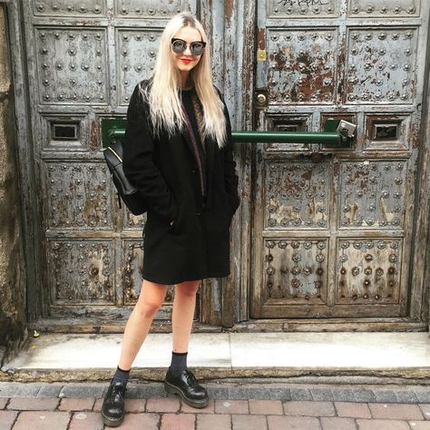 Eclectic Outfit, Oxfords Outfit, Eclectic Outfits, Martens Outfit, Dr Martens Style, Dr Martens Outfit, Martens Style, Black Dr Martens, Turtleneck Dress