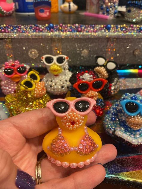 Bedazzled Custom Ducks - Etsy Bedazzled Rubber Ducks, Stuff To Bedazzle, Bedazzle Crafts, Custom Diy Ideas, Things To Bedazzle, Bedazzled Things, Bedazzling Ideas, Bedazzled Stuff, Room Decor Funny