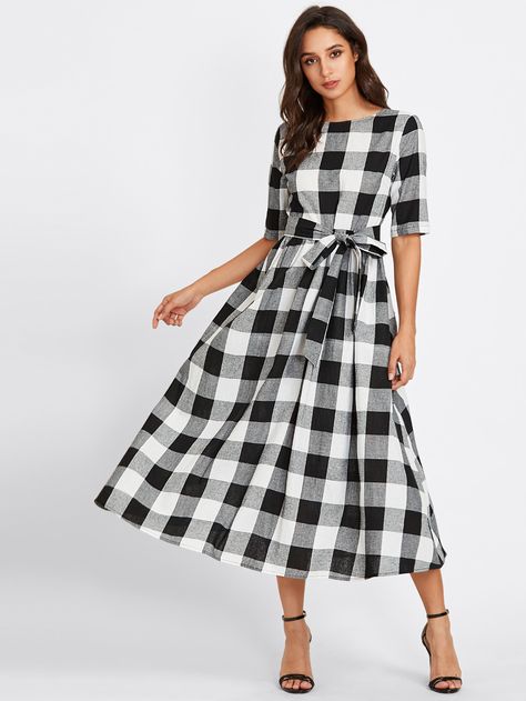 Shop Buttoned Keyhole Self Tie Checkered Dress online. SheIn offers Buttoned Keyhole Self Tie Checkered Dress & more to fit your fashionable needs. Checked Dress, Gaun Fashion, Checkered Dress, Looks Street Style, Check Dress, Gingham Dress, Tie Dress, Modest Dresses, A Dress