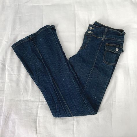 Brandy Melville John Galt Agatha Dark Blue Wash Demin Low Rise Flare Jeans S In Perfect Condition, New, Never Worn Has Seams Down The Front Of The Legs, Two Snap Closure Pockets, A Double Button And Zipper Closure 99% Cotton, 1% Elastane 8" (20cm) Rise, 33" (84cm) Inseam, 30" (76cm) Waist Pm Or Comment With Questions And Offers #Brandy #Brandymelville #Jeans #Flare #Lowrise Brandy Pants, Thrift Clothes, Brandy Melville Jeans, Visual Archive, Low Rise Flare Jeans, Thrifted Outfits, John Galt, Virtual Closet, Jeans Flare