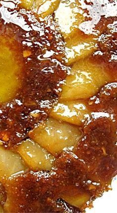 Upside Down Apple Bundt Cake, Up Side Down Apple Cake, Apple Upside Down Cake With Box Cake, Fall Cake Ideas, Autumn Cakes, Apple Cake Recipe Easy, Apple Upside Down Cake, Upside Down Apple Cake, Apple Cakes