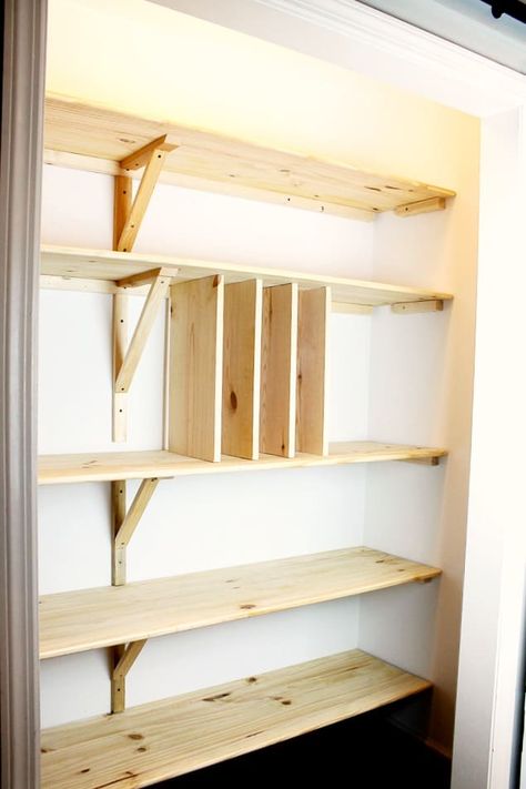 Diy Pantry Shelves, Pantry Redo, Pantry Renovation, Pantry Plans, Pantry Closet Design, Pantry Layout, Diy Pantry Organization, Farmhouse Pantry, Pantry Room