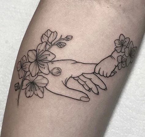 Mutterschaft Tattoos, Motherhood Tattoos, Baby Tattoo Designs, Baby Tattoo, Mom Tattoo Designs, Mommy Tattoos, Meaningful Tattoo, Mother Tattoos, Tattoo For Son