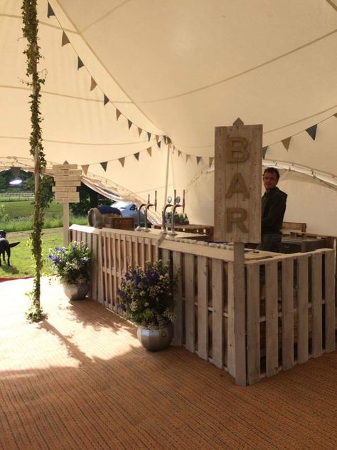 Pallet Bar custom made for a wedding and available for hire.... Pallet Bar Wedding, Wedding Wooden Pallet Ideas, Pallet Schedule Wedding, Diy Pallet Bar Outdoor Wedding, Wedding Skid Pallet Ideas, Folding Pallet Bar, Bar Made From Pallets, Pallet Seating, Enchanted Party