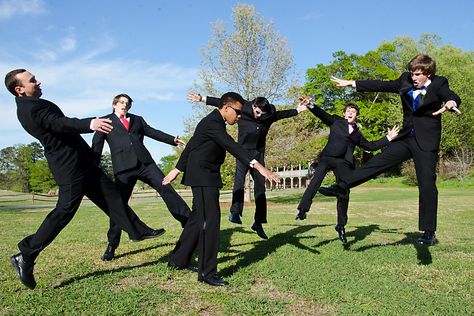 Prom Pictures Group Guys, Guy Group Poses, Guy Group Pictures, Hoco Pictures Ideas, Formal Photoshoot, Homecoming Photos, Prom Things, Group Posing, Change Perspective