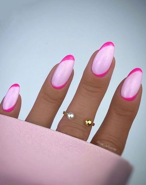 Pink Nails Pink Tips, Hot Pink Light Pink Nails, Cute Pink Nail Ideas Short, Pink Nails With Pink French Tip, Pink French Tip Nails Round, Pink Nails 2023 Trends, Cute Tip Nails, Pink Round Nails Design, Round French Tip Nails Acrylics