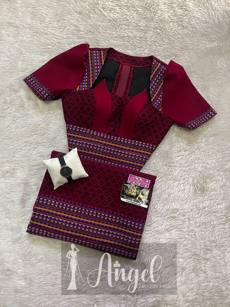 Mon Traditional Dress Myanmar, Kachin Dress, Planet Video, Long Blouse Designs, Cotton Blouse Design, Blouse Designs Catalogue, Modest Dresses Fashion, Latest Blouse Designs Pattern, Burmese Clothing