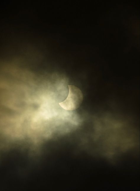 partial solar eclipse, 25/10/22 Solar Eclipse Photo, Partial Solar Eclipse, Eclipse Photos, Solar Eclipse, Aesthetic Pictures, Solar