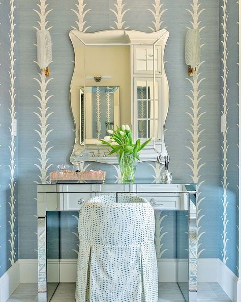 Sarah Brannon (@sarahbrannoninteriors) • Instagram photos and videos Sisal Wallpaper, Schumacher Wallpaper, Sandberg Wallpaper, Hospitality Projects, Grasscloth Wallpaper, Striped Wallpaper, Bath Design, New Classic, Commercial Interiors