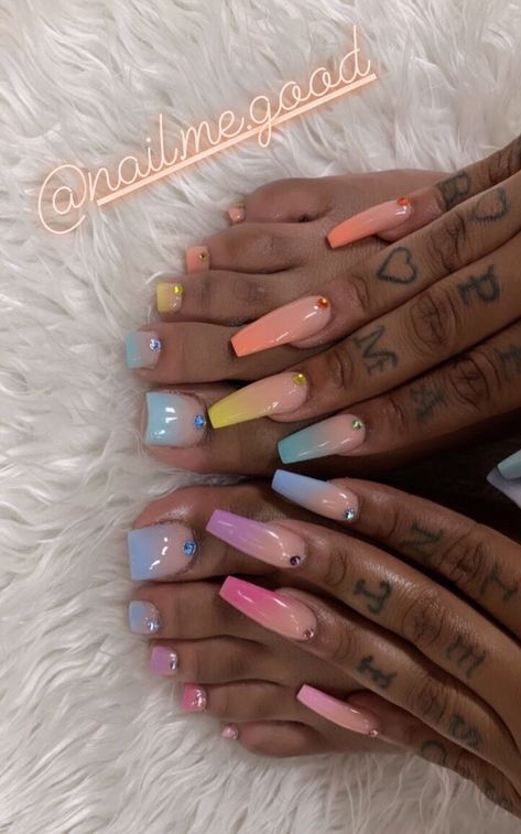 Nails And Toes, Gucci Nails, Acrylic Toe Nails, Cute Toe Nails, Exotic Nails, Summer Acrylic Nails, Rainbow Nails, Square Acrylic Nails, Dream Nails