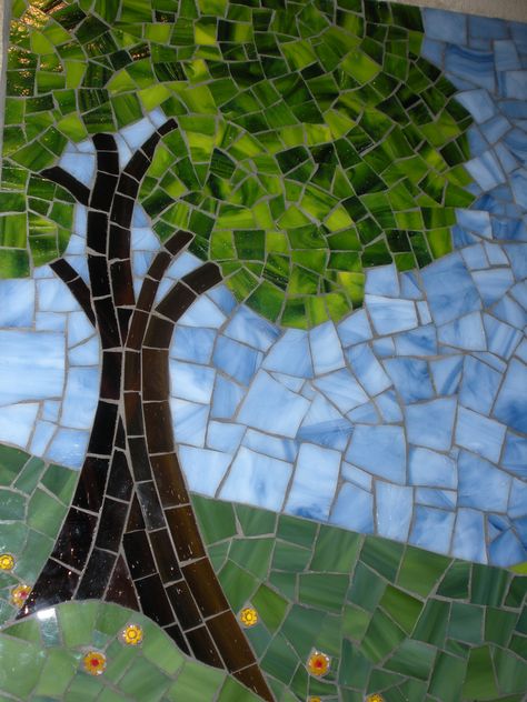 Mosaic Forest Scene, Mosaic Tree Art, Mosaic Table Top Designs, Mosaic Designs Pattern, Mosaic Trees, Mosaic Tree, Stained Glass Mosaic Art, Tree Mosaic, Mosaic Painting