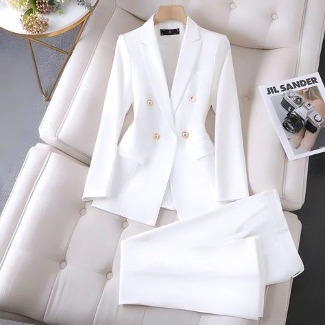 Elevate your office style with our Women's Suit! ✨ This sophisticated set pairs a sleek jacket with fashionable bell-bottom pants, perfect for making a statement at work or any business event. 💼👗 Comment Fashion for more info... #WomensSuit #BusinessAttire #OfficeFashion #BellBottoms #ChicStyle #WorkWear #FashionForward #PowerSuit #StyleInspo #ElegantLook #Fashionista Costume Bleu, Blazer Bleu, Costume Noir, Elegant Blazers, Suit Jackets For Women, Womens Suits Business, Navy Blue Suit, Cozy Coats, Job Interviews