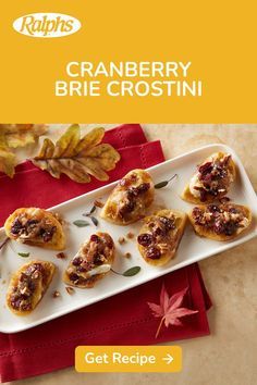 Every bite of this sweet and flavorful crostini recipe is so mouthwatering, it’s hard to only eat one! The Brie pairs perfectly with the brown sugar glaze and the pecans. Cranberry Brie Crostini, Brie Prosciutto, Brie Crostini, Kroger Recipes, Brie Cranberry, Crostini Recipe, Cranberry Brie, Holiday Snack, Crostini Recipes