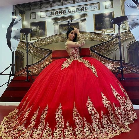 Mariachi Quinceanera Dress, Gold Quince Dress, Pastel Prom Dress, Red Quinceanera Ideas, Sparkly Ball Gown, Burgundy Quinceanera Dresses, Ball Gown Quinceanera Dresses, Black Quinceanera Dresses, Alyce Paris Prom Dresses