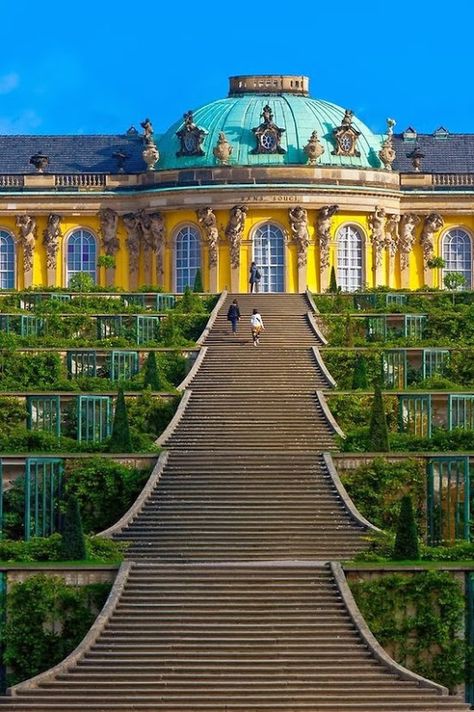 Amanda Cantika - Google+ Sanssouci Palace, German Things, Grand Architecture, Potsdam Germany, Large Building, Europa Park, Europe Germany, Summer Palace, Voyage Europe