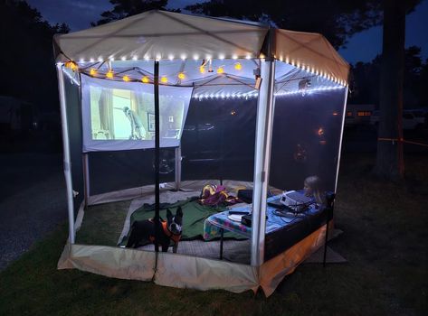 Tent Movie Night, Bunny Birthday, Camping Lovers, Outdoor Movie, Camping Tips, Room Makeover Bedroom, Family Game Night, Camping Hacks, Summer Party